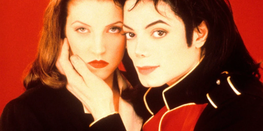 Liza Marija Preslija (1968-2023) un Maikls Džeksons (1958-2009) bija precējušies no 1994. līdz 1996. gadam. 