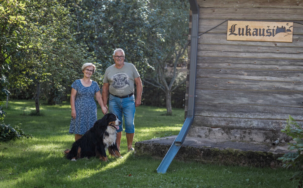 Dace un Juris Caunes mīt Meirānos: 