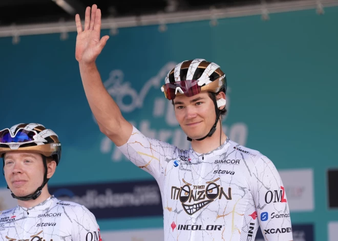 Kristiāns Belohvoščiks triumfē "Tour of Benin" velobrauciena pirmajā posmā