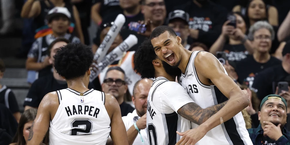 Sanantonio "Spurs" izslēgšanas spēļu pirmo kārtu pārvarējuši pēc deviņu sezonu pārtraukuma.