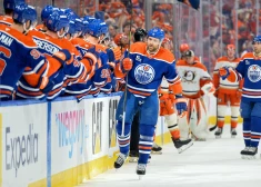 "Oilers" un "Bruins" nepadodas un panāk sērijas sesto spēli