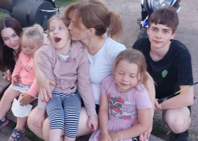 Все случилось из-за неправильно принятых родов: маме пятерых детей очень нужна помощь для лечения 9-летней Дарты 