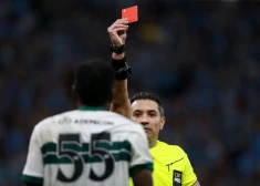 Izmaiņas dzelteno un sarkano kartīšu lietošanā Pasaules kausā: FIFA sodīs jaunus pārkāpumus