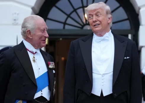 Британский король Чарльз III и президент США Дональд Трамп.