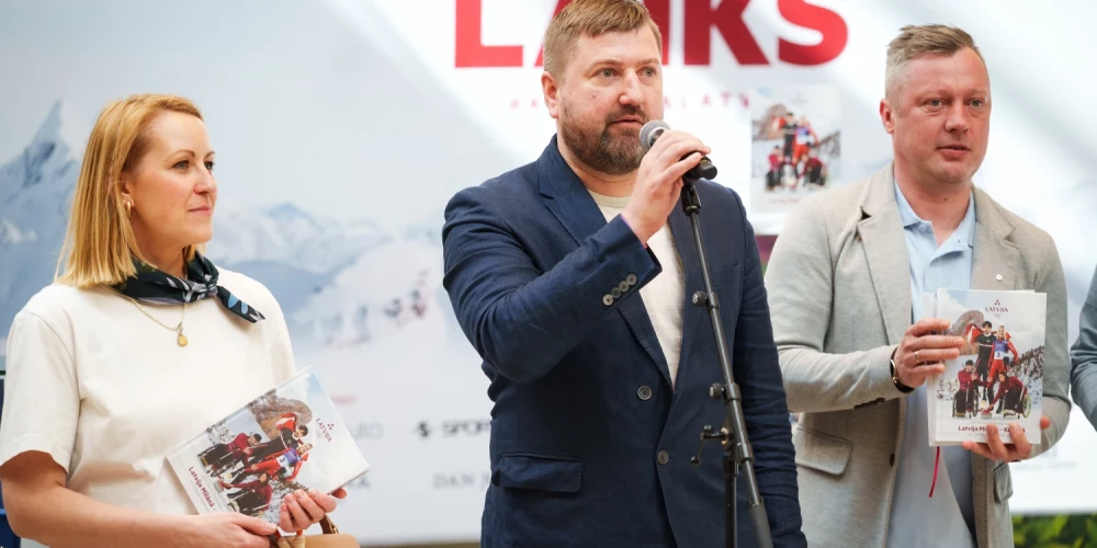 Prezentēta izdevniecības "Rīgas Viļņi" veidotā grāmata par Latvijas sportistu sniegumu Milānas-Kortīnas olimpiskajās spēlēs.