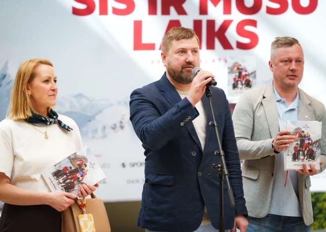 Prezentēta izdevniecības "Rīgas Viļņi" veidotā grāmata par Latvijas sportistu sniegumu Milānas-Kortīnas olimpiskajās spēlēs.