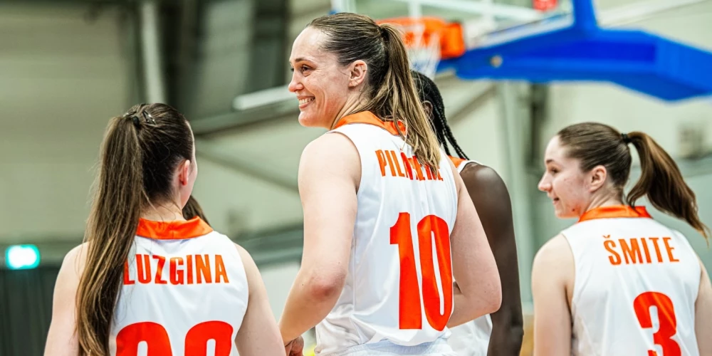 "TTT Rīga" basketbolistes trešdien ar graujošu uzvaru triumfēja "Optibet" Latvijas Sieviešu basketbola līgā, 25. reizi kļūstot par Latvijas čempionēm.