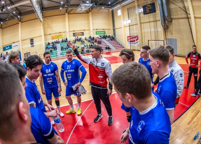 "Ogres" handbolisti izcīnījuši Latvijas handbola virslīgas bronzu