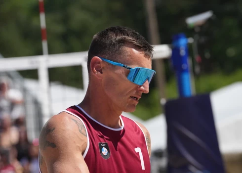 Pļaviņš/Fokerots Brazīlijā "Elite 16" turnīru sāk ar uzvaru.