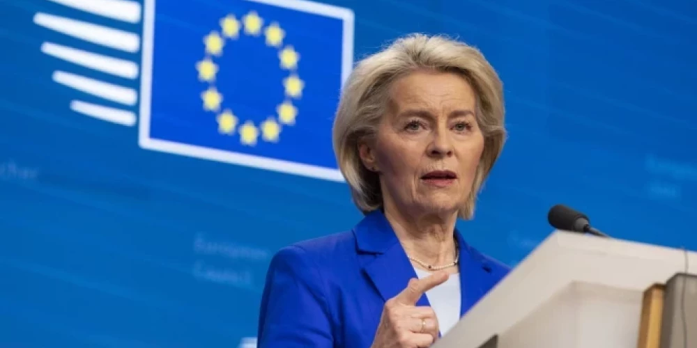 Krievijas varasiestādes cenšas slēpt no cilvēkiem Rietumu sankciju ekonomiskās sekas, arvien vairāk ierobežojot internetu, Eiropas Parlamentā (EP) Strasbūrā norādīja Eiropas Komisijas (EK) priekšsēdētāja Urzula fon der Leiena.