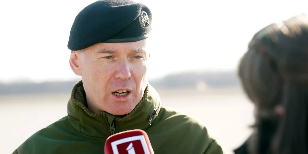 Nacionālo bruņoto spēku komandieris ģenerālmajors Kaspars Pudāns.
