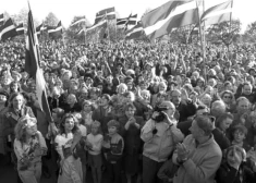 Cik labi zini par 4. maija neatkarības deklarāciju? Zināšanu tests