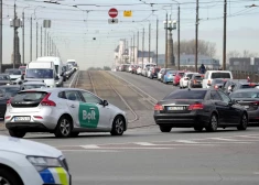 Vietām Rīgā veidojas lielāki sastrēgumi