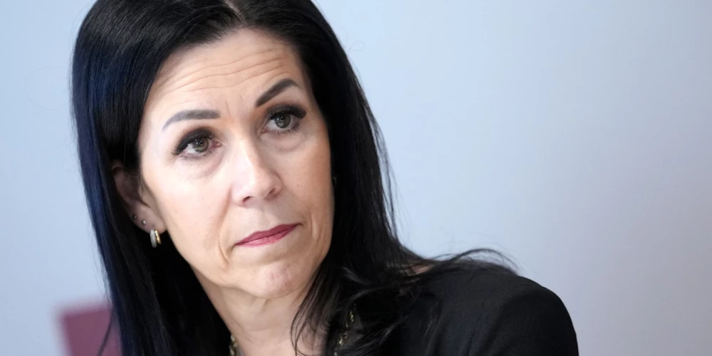 Ministru prezidentes parlamentārā sekretāre Karina Ploka. 