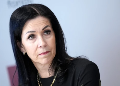Ministru prezidentes parlamentārā sekretāre Karina Ploka. 