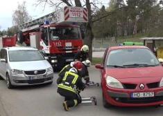 Неправильно припаркованное авто может стоить жизни: спасатели показали, как это выглядит на практике