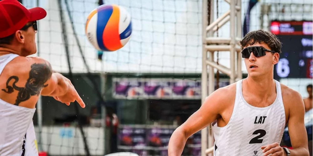 Pļaviņš/Fokerots Brazīlijā "Elite 16" turnīrā iekļūst ceturtdaļfinālā.