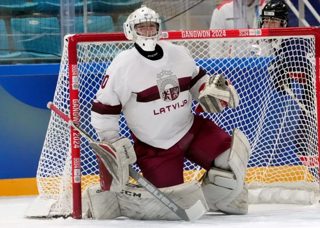 Latvijas U-18 izlases vārtsargs Plūmiņš atzīts par turnīra labāko savā pozīcijā