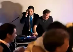 Marko Rubio piestrādā par kāzu dīdžeju. VIDEO
