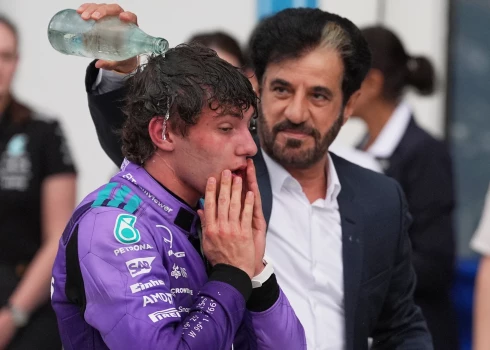 Kimi Antonelli tiek atvēsināts pēc uzvaras Maiami "Grand Prix".