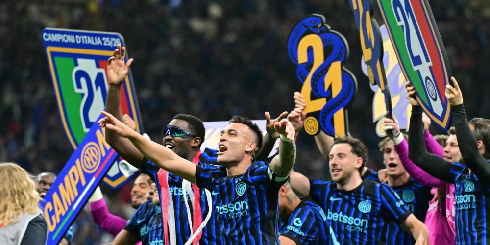 Milānas "Inter" līksmo par Itālijas čempiones titulu.