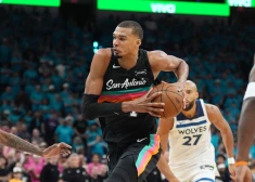 Ņujorkas "Knicks" turpina graujoši uzvarēt, "Timberwolves" pārsteidz "Spurs" Vembanjamas 12 bloķēto metienu spēlē