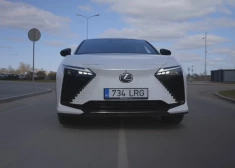Lexus RZ fascinē ar steer-by-wire stūri