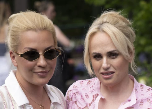 Rebela Vilsone un Ramona Agruma paplašina ģimeni — pasaulē nākusi otra meitiņa.