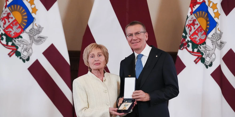 Anitra Šneidere un Edgars Rinkēvičs.