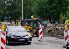 Satiksmes ierobežojumi un ielu remontdarbi Latvijas lielākajās pilsētās: kās jāņem vērā visiem autobraucējiem