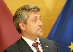 Rīgas domē nopeļ iebraukšanas maksas ieceres zemo emisiju zonas izveidei