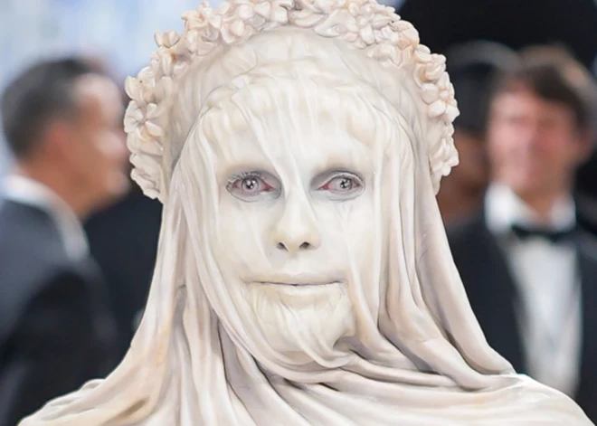 Heidija Kluma "Met Gala 2026".