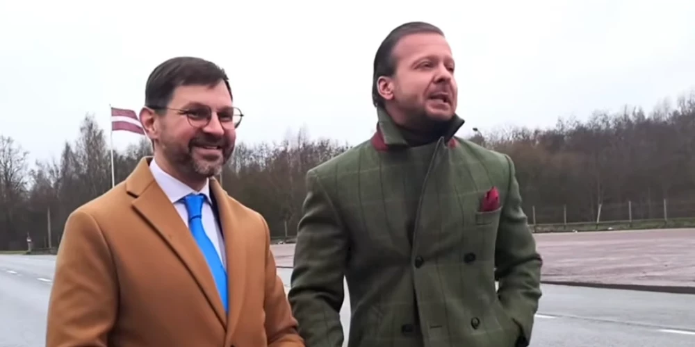 Interesanti, ka Antans Kandrots (pa kreisi) Minskā ir “iesprūdis”, paziņojot par to, ka it kā nozaudēta pase. No malas tas, protams, izskatās pēc nosacīti viltīga gājiena, lai aizbēgtu no likuma Lietuvā un patvertos Baltkrievijā.