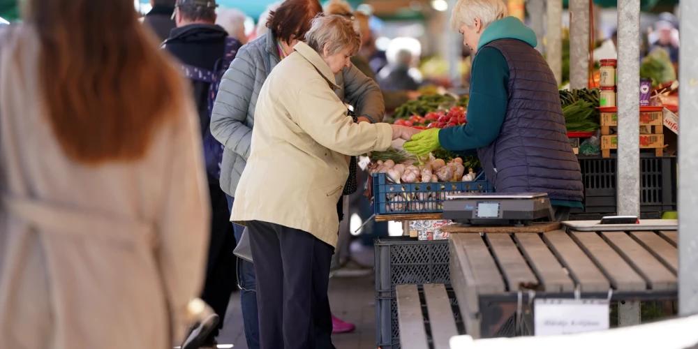 Likumprojekta mērķis ir nodrošināt fondēto pensiju shēmas dalībniekiem lielāku rīcības brīvību attiecībā uz uzkrāto kapitālu.