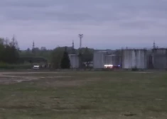 В воздушное пространство Латвии залетело несколько дронов, два из них упали