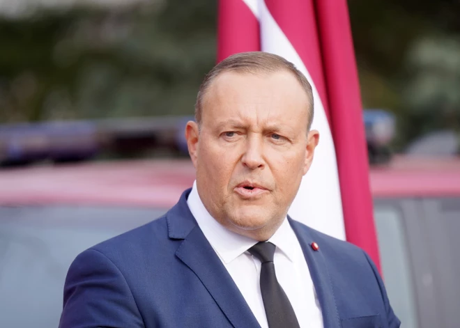 Дроны в небе над Латвией: власти заявили, что целенаправленного удара пока не видят