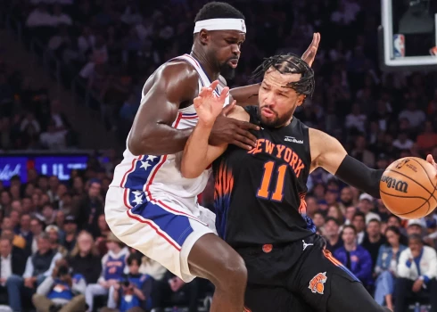 Ņujorkas "Knicks" līderis Džeilens Bransons uzbrukumā. 