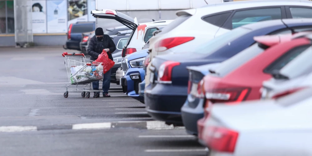 Pēc neskaidrībām CSN grozījumos SM piedāvā precizēt prasību par stāvēšanas atļaujām.