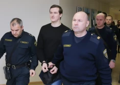 Skandalozā mājdzemdību lieta turpinās: apsūdzēto aizstāvji pārsūdz cietumsodu