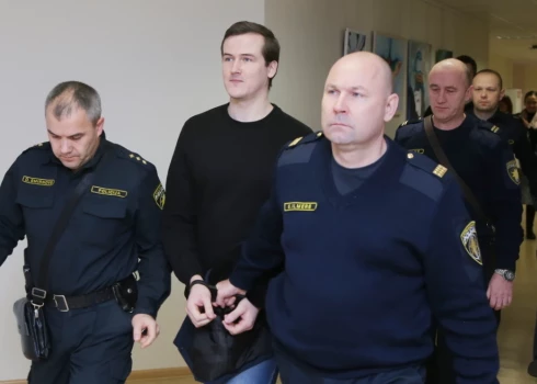Apsūdzēto aizstāvji pārsūdzējuši spriedumu krimināllietā par mātes un bērna nāvi mājdzemdībās.