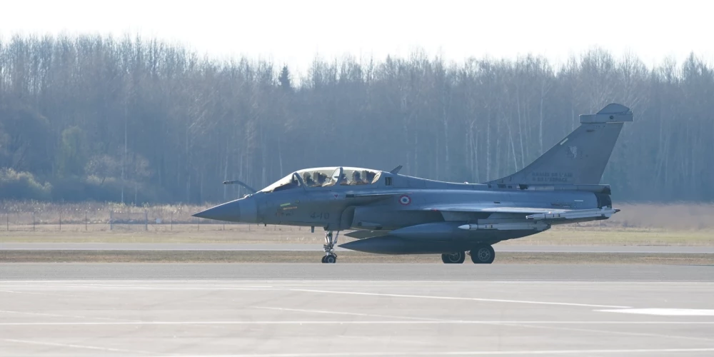 Latvijas austrumos naktī lidojušie NATO iznīcinātāji atgriezušies bāzēs.