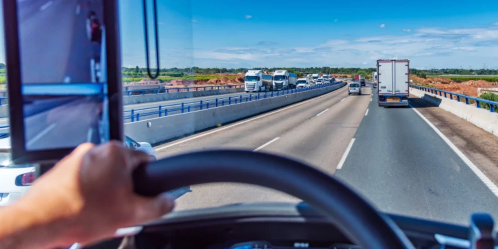 Tālbraucēju darbs ir viens no visgrūtākajiem un atbildīgākajiem amatiem transporta nozarē.