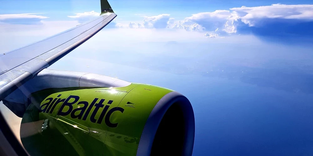 У airBaltic возникли сбои с бронированием билетов и онлайн-регистрацией.