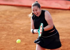 Ostapenko smagā cīņā iekļūst Romas "WTA 1000" turnīra trešajā kārtā, pieveicot pēdējā mirklī nomainīto pretinieci