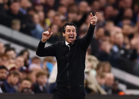 Unaja Emerija vadībā trīsreiz UEFA Eiropas līgā uzvarēja spāņu "Sevilla" un vienu titulu ieguva "Villarreal", bet ar Londonas "Arsenal" zaudēja finālā.