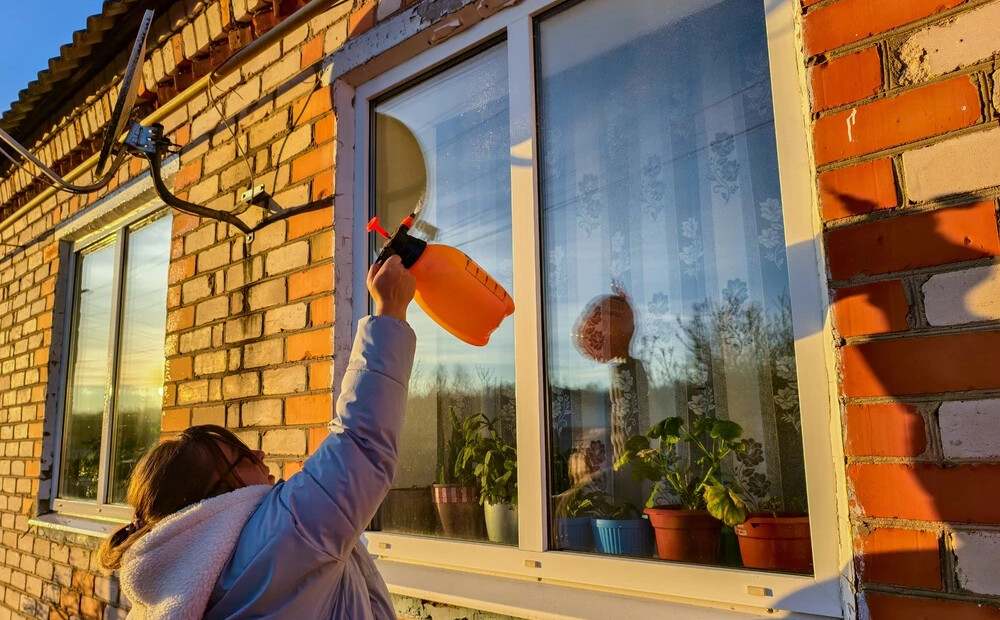 Sešas viltības logu mazgāšanai, lai tie spīdētu un laistītos