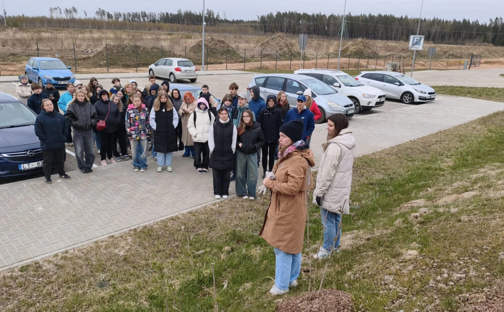 Valmieras novada jaunieši saliedēšanās pasākumā liek pamatus Jauniešu domes izveidei