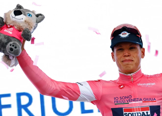 Haoss pēdējā kilometrā: francūzis Manjē uzvar “Giro d’Italia” pirmajā posmā