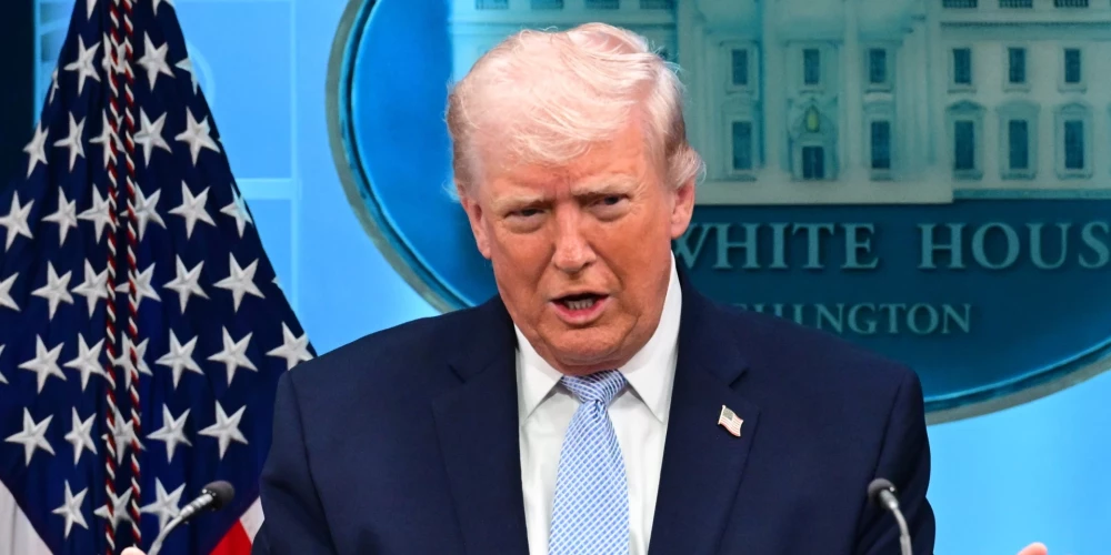 Donalds Tramps paziņo par trīs dienu pamieru starp Ukrainu un Krieviju.