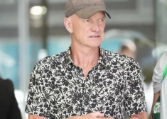 "У вас есть обувь - вперед работать!" Стинг оставит шестерых детей без огромного наследства